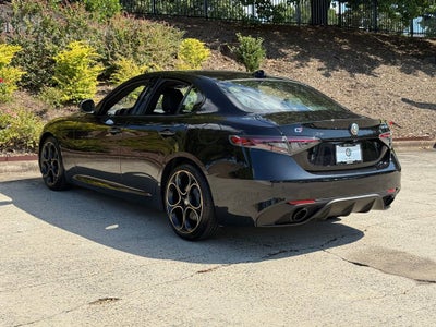 2025 Alfa Romeo Giulia Intensa