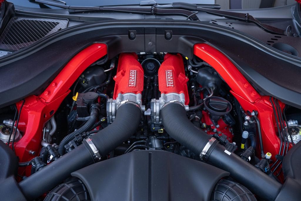 2024 Ferrari Roma Base
