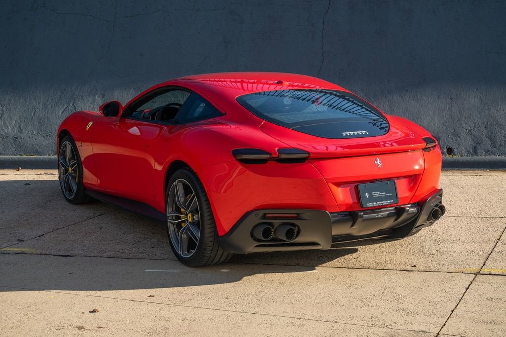 2024 Ferrari Roma Base