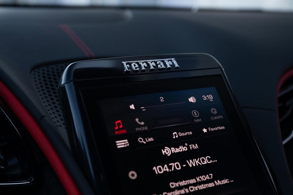 2024 Ferrari Roma Base