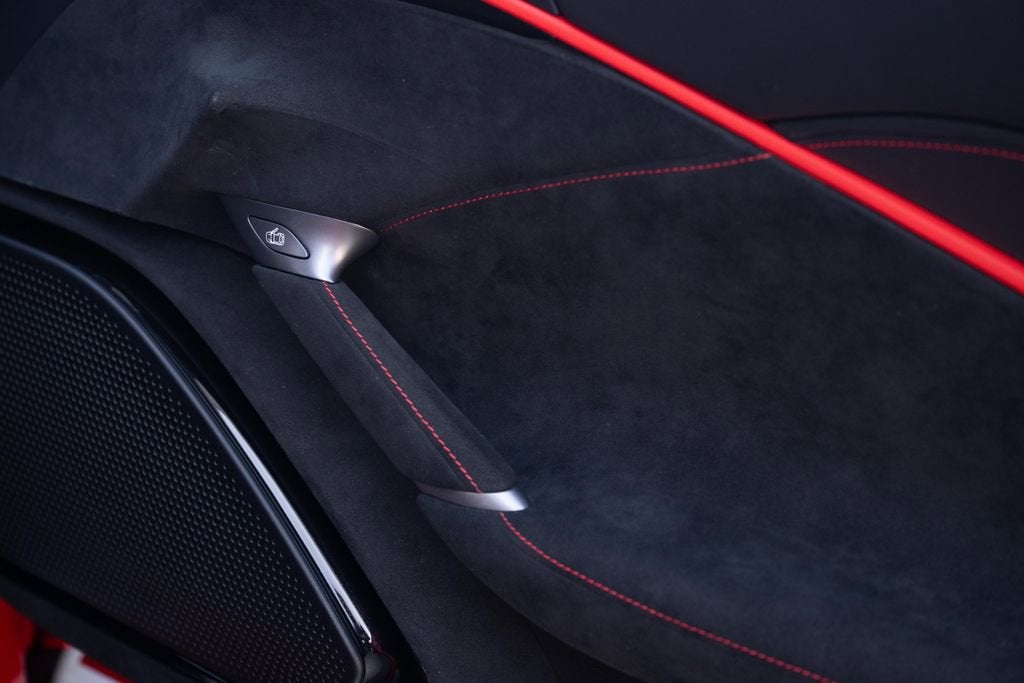 2024 Ferrari Roma Base