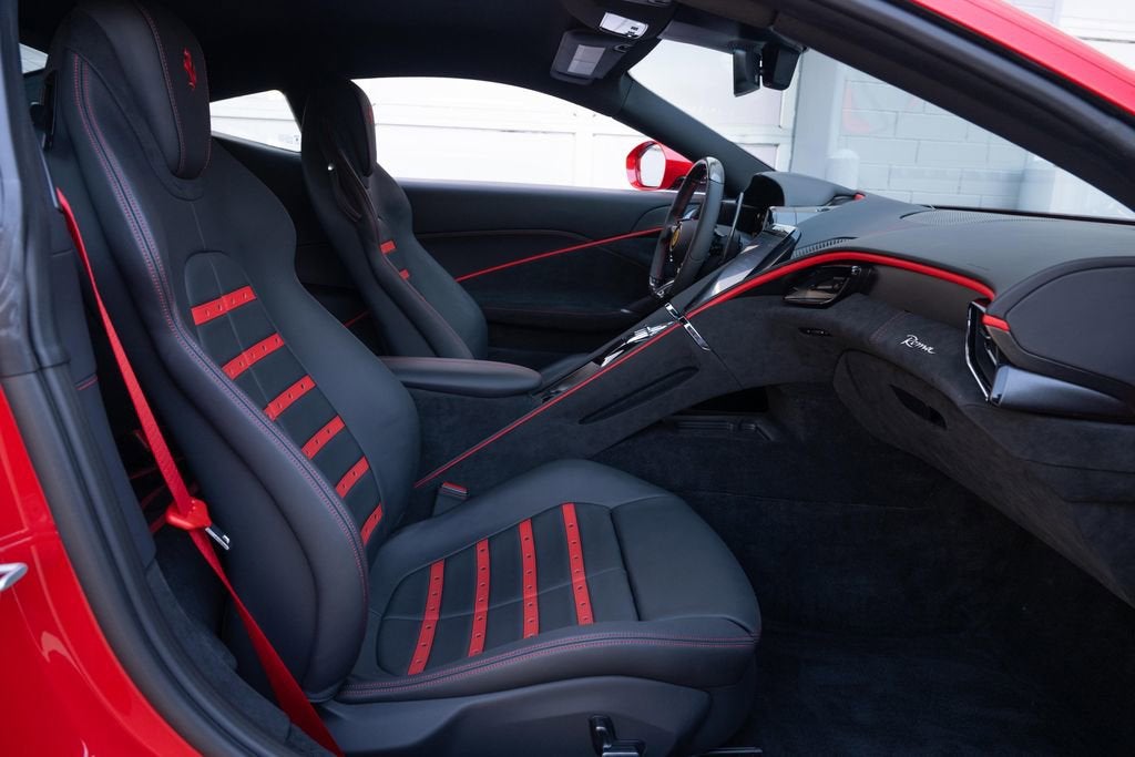 2024 Ferrari Roma Base