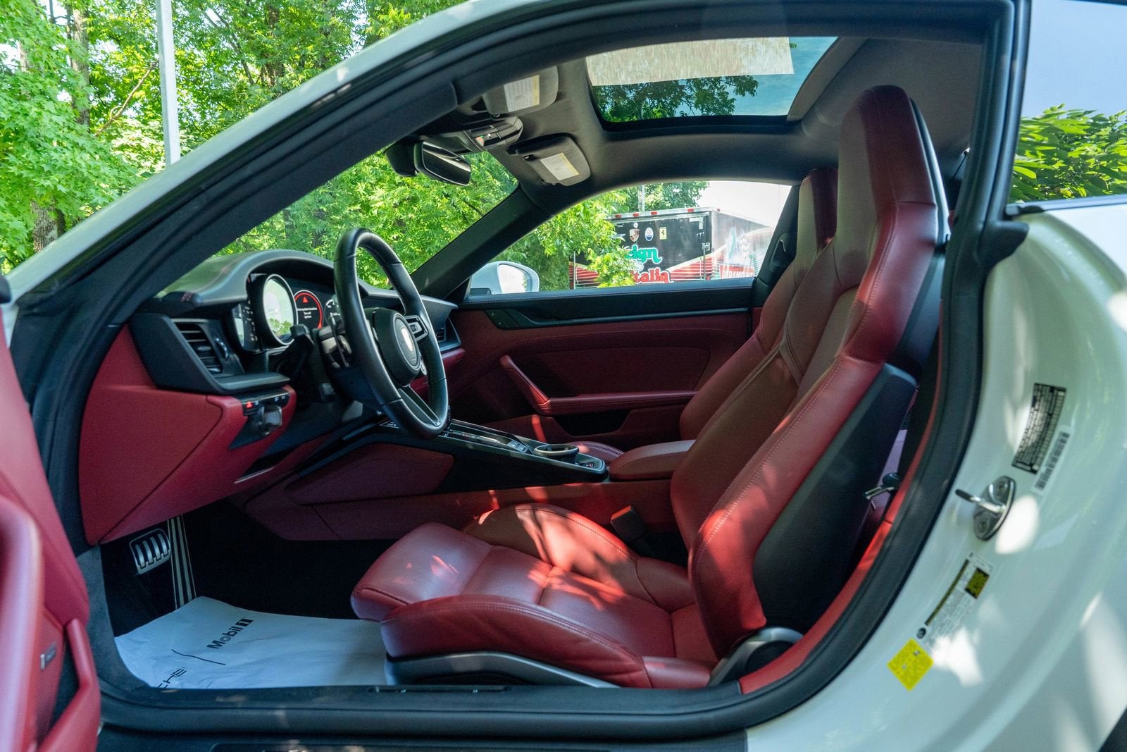 2022 Porsche 911 Carrera GTS