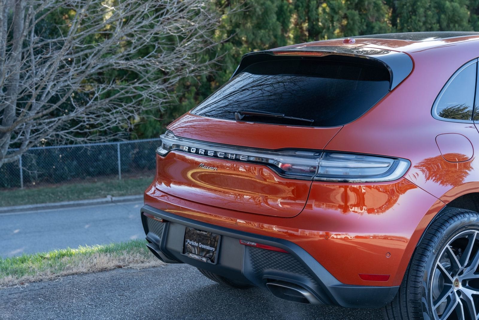 2022 Porsche Macan Base