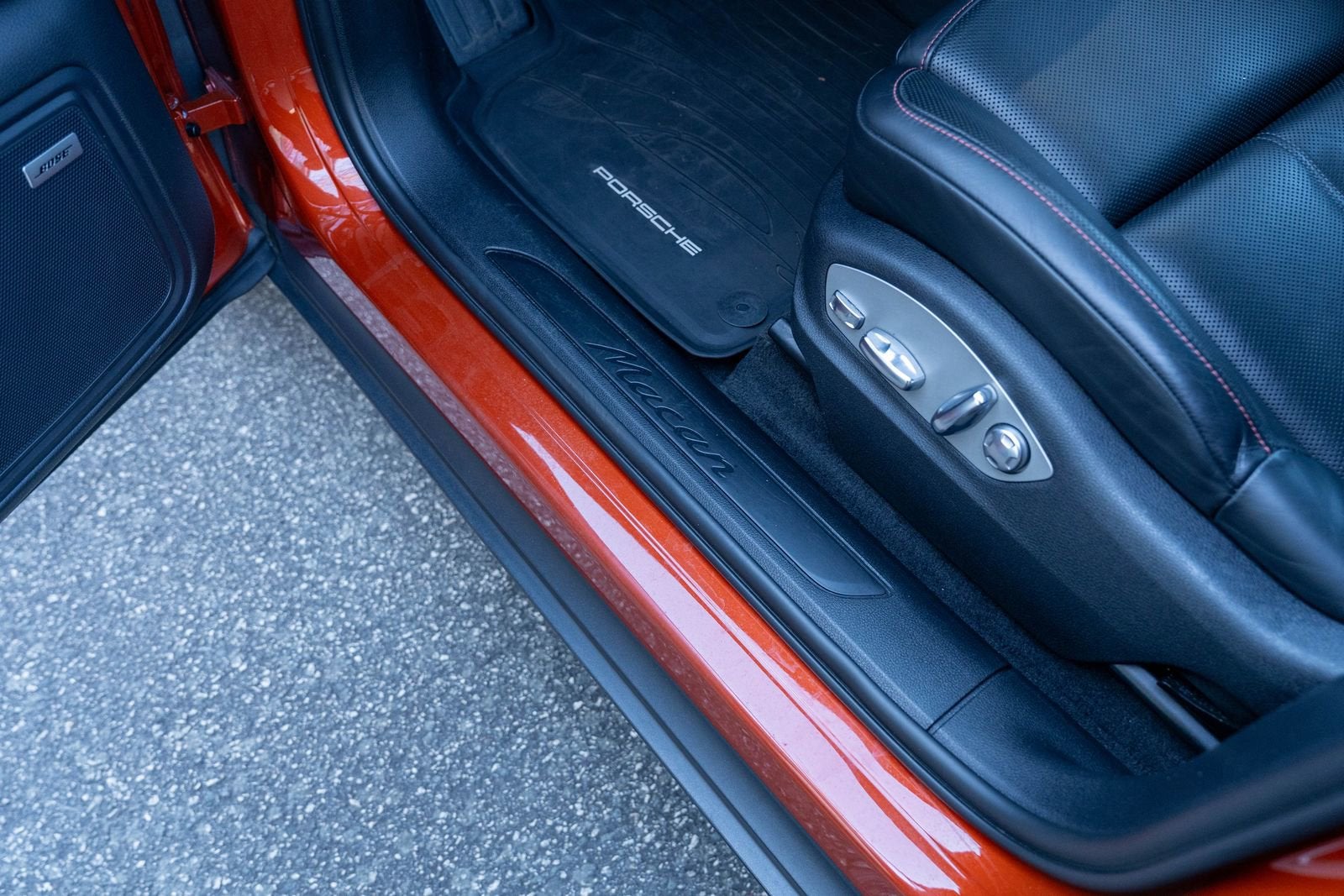 2022 Porsche Macan Base