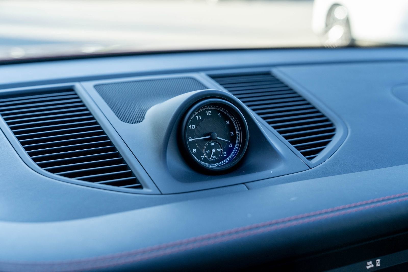 2022 Porsche Macan Base