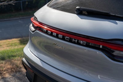 2025 Porsche Macan Base