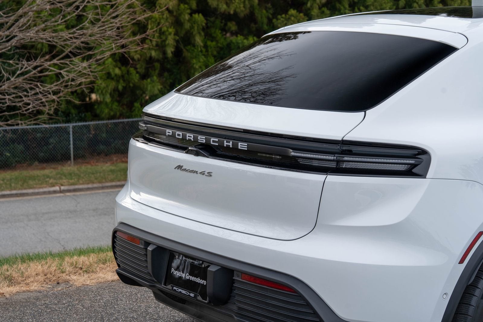 2025 Porsche Macan Electric 4S