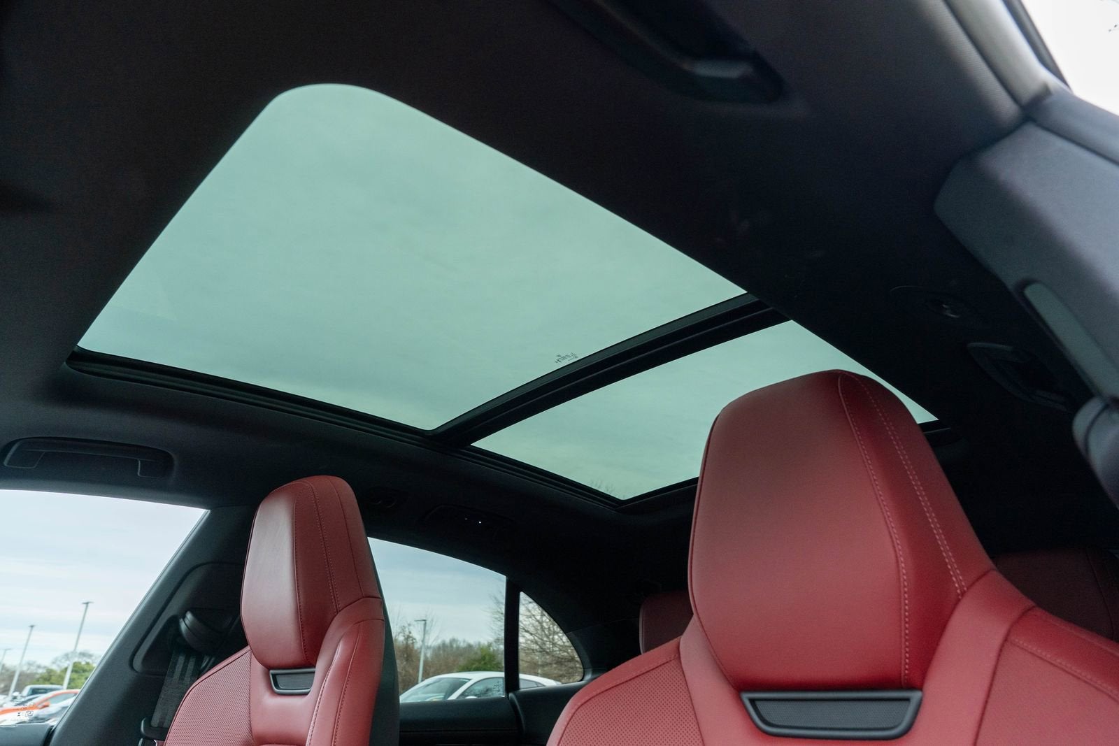 2025 Porsche Macan Electric 4S