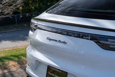 2023 Porsche Cayenne Turbo