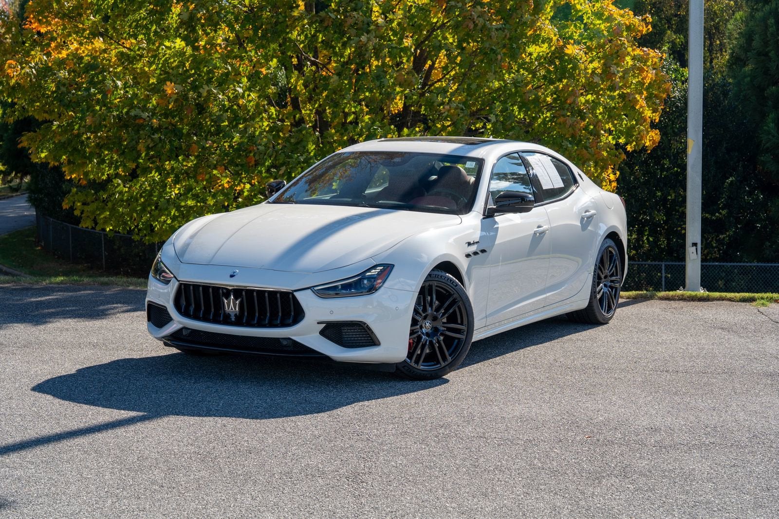 2022 Maserati Ghibli Modena Q4