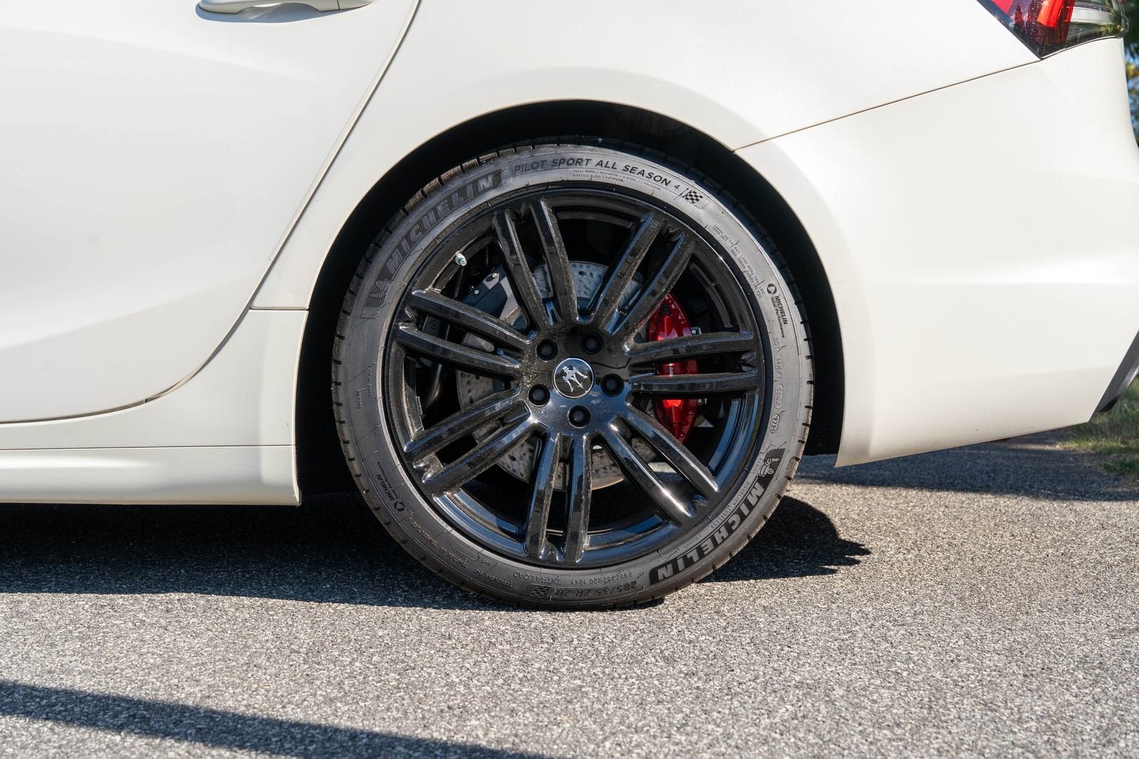 2022 Maserati Ghibli Modena Q4