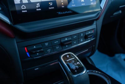 2022 Maserati Ghibli Modena Q4