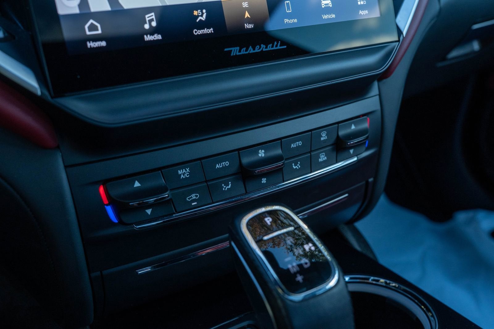 2022 Maserati Ghibli Modena Q4