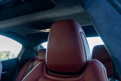 2022 Maserati Ghibli Modena Q4