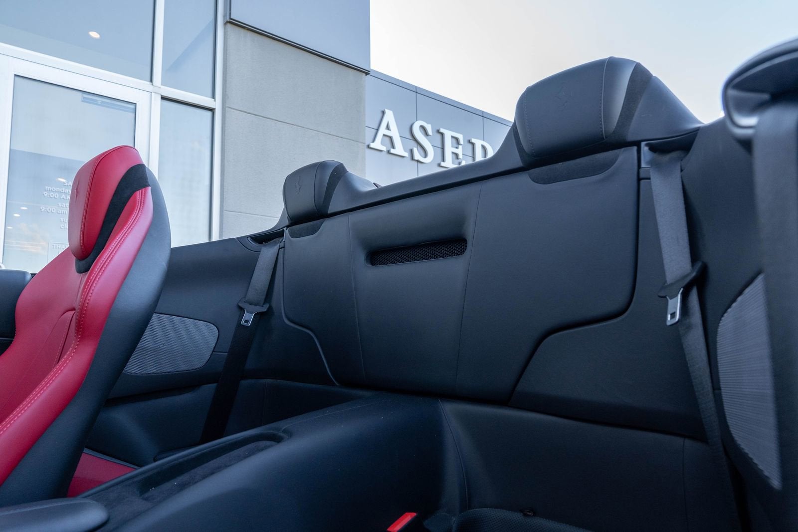 2024 Ferrari Roma Spider Base