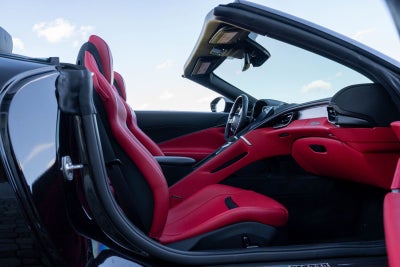 2024 Ferrari Roma Spider Base