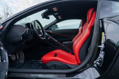 2022 Ferrari Roma Base