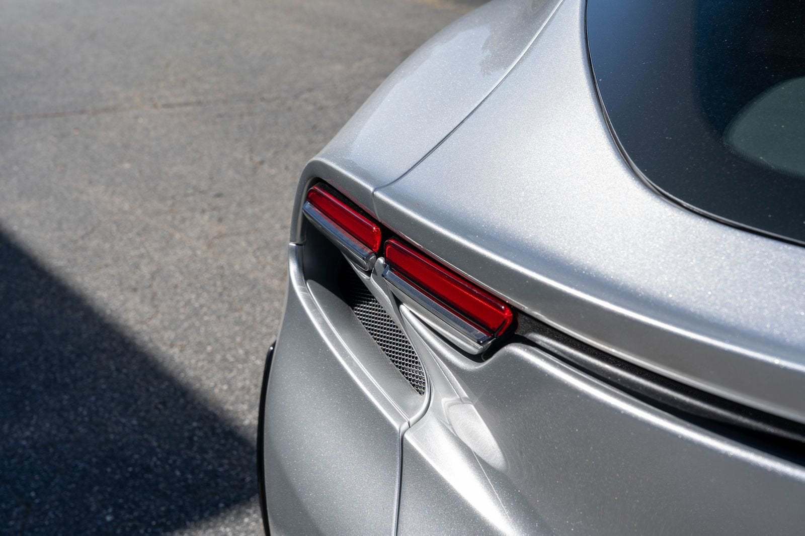 2025 Ferrari Purosangue Base