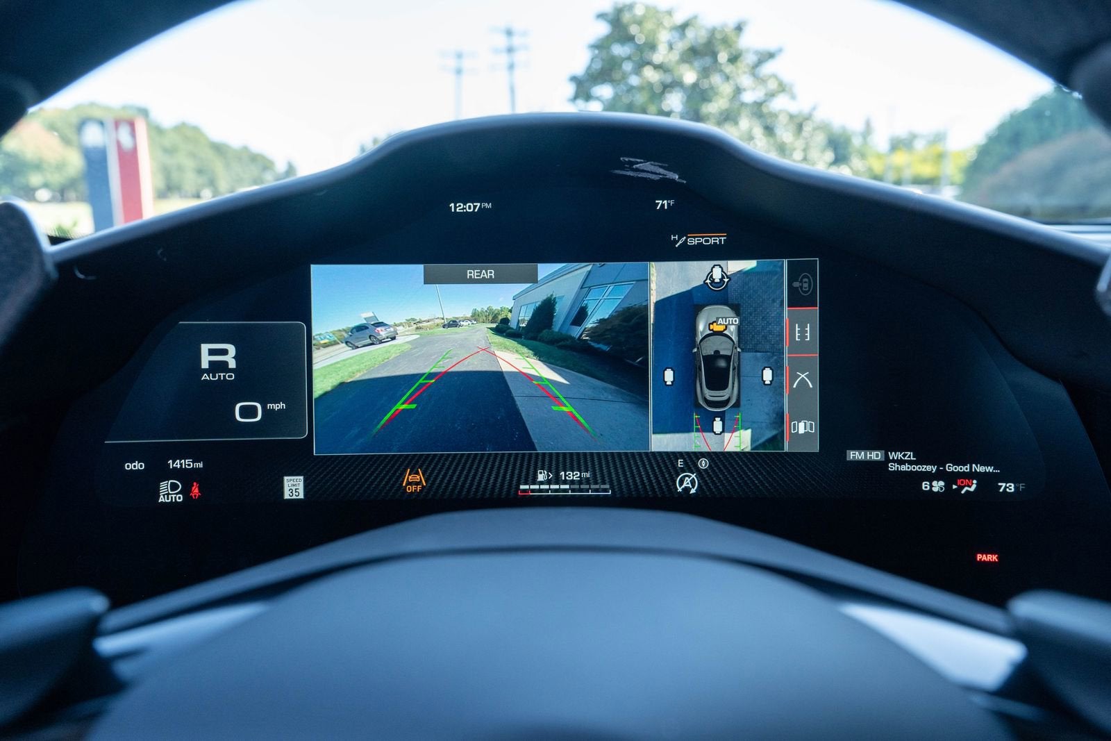 2025 Ferrari Purosangue Base