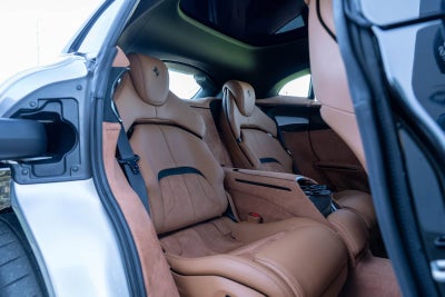 2025 Ferrari Purosangue Base