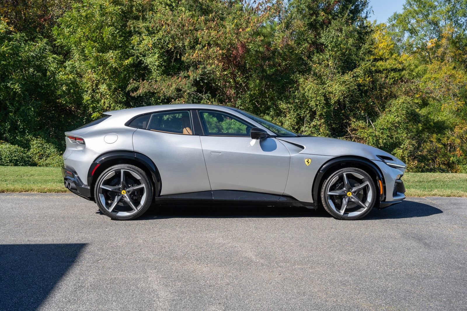 2025 Ferrari Purosangue Base