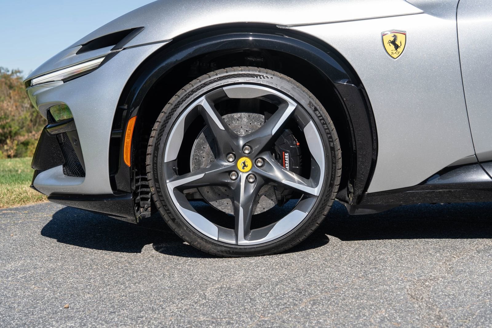 2025 Ferrari Purosangue Base