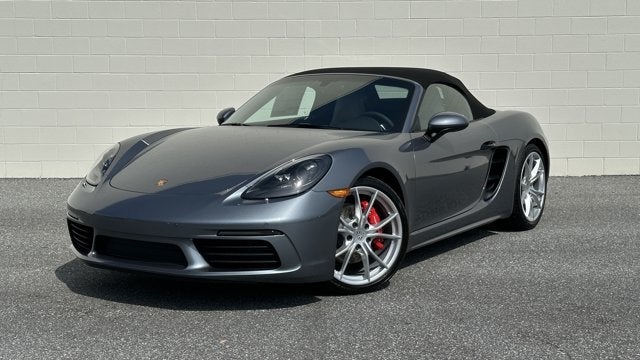 2025 Porsche 718 Boxster S