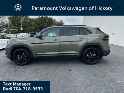 2026 Volkswagen Atlas Cross Sport 2.0T SEL R-Line Black