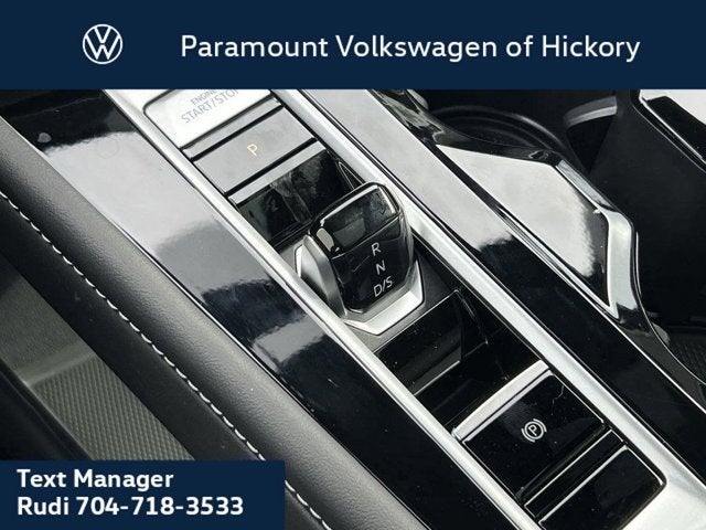 2025 Volkswagen Atlas Cross Sport 2.0T SEL Premium R-Line