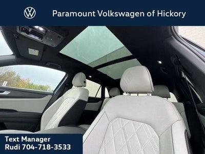 2025 Volkswagen Atlas Cross Sport 2.0T SEL Premium R-Line