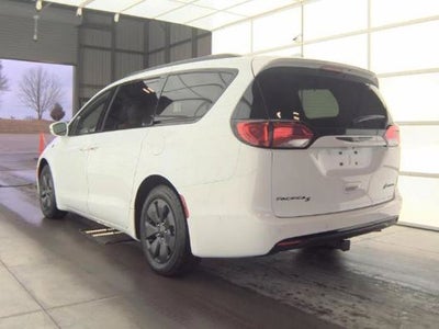 2020 Chrysler Pacifica Hybrid Red S