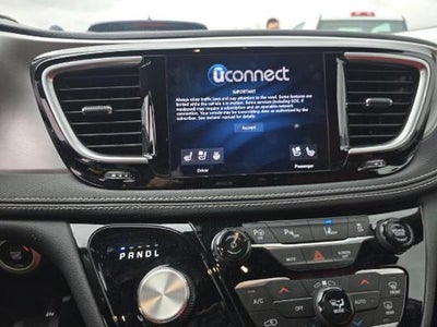 2020 Chrysler Pacifica Hybrid Red S