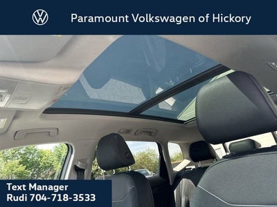 2025 Volkswagen Taos SE Black