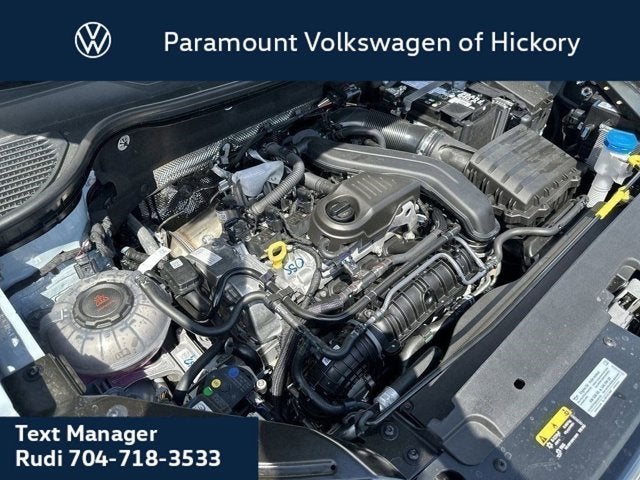 2025 Volkswagen Taos SE Black