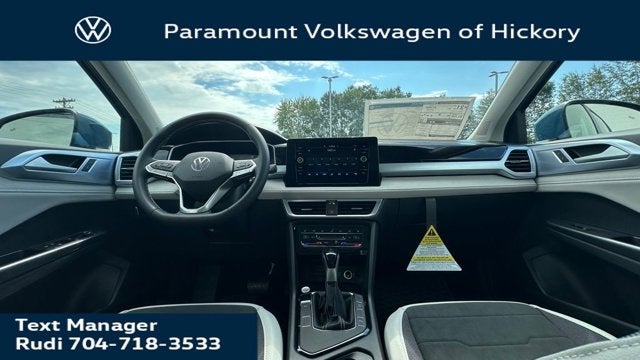 2025 Volkswagen Taos SE