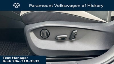 2025 Volkswagen Taos SE