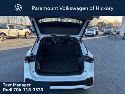 2026 Volkswagen Tiguan SE R-Line Black