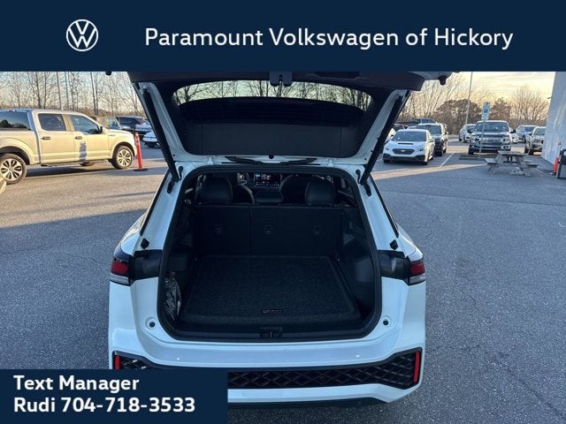 2026 Volkswagen Tiguan SE R-Line Black