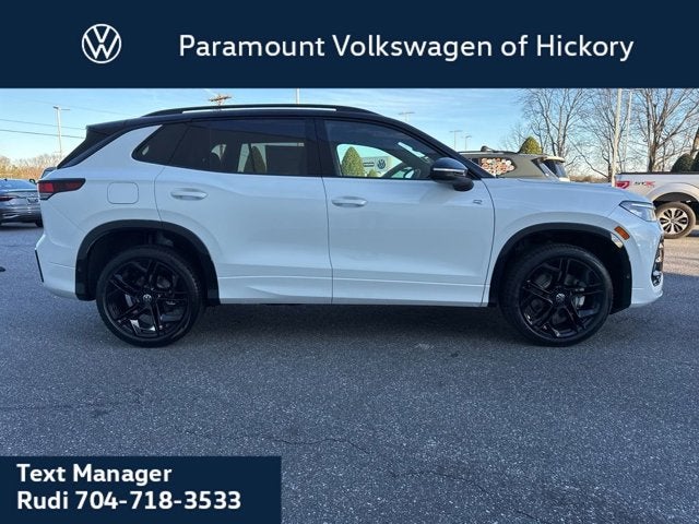 2026 Volkswagen Tiguan SE R-Line Black