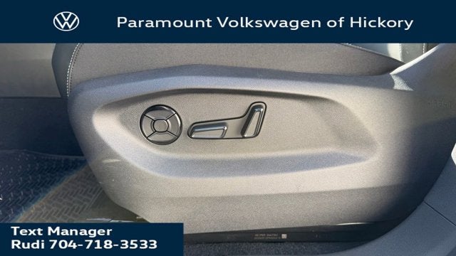 2025 Volkswagen Tiguan SE