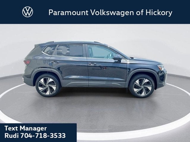 2025 Volkswagen Taos SE