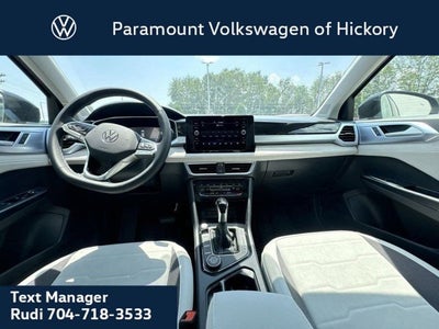 2025 Volkswagen Taos SE