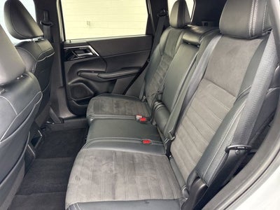 2023 Mitsubishi Outlander SE Black Edition