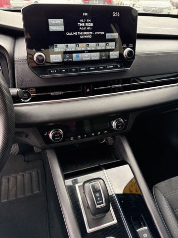 2023 Mitsubishi Outlander SE Black Edition