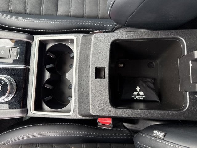 2023 Mitsubishi Outlander SE Black Edition