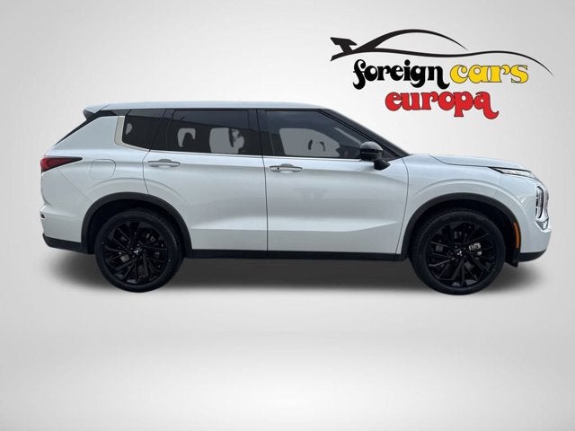 2023 Mitsubishi Outlander SE Black Edition