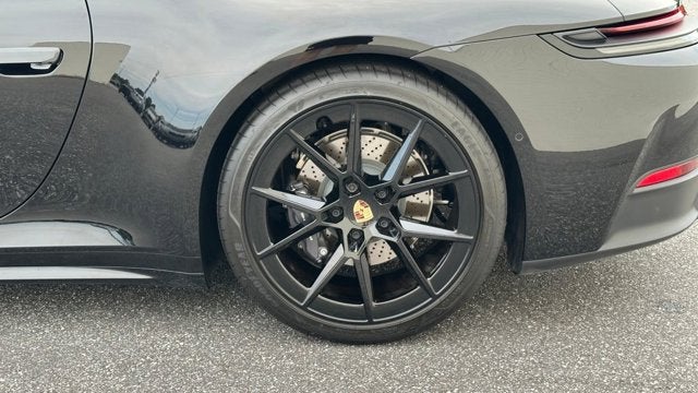 2025 Porsche 911 Carrera