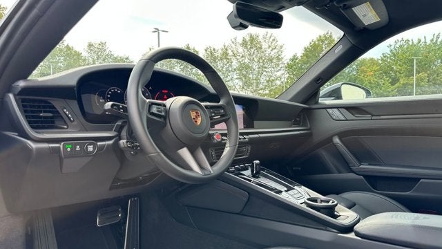 2025 Porsche 911 Carrera