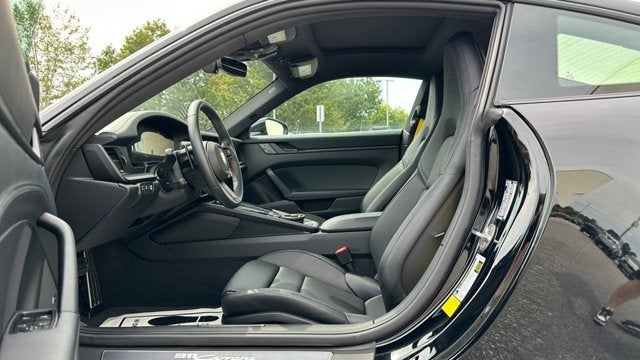 2025 Porsche 911 Carrera